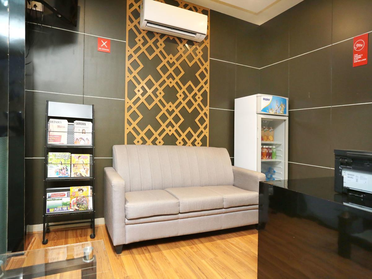 Hotel Qube Kochi Exterior photo